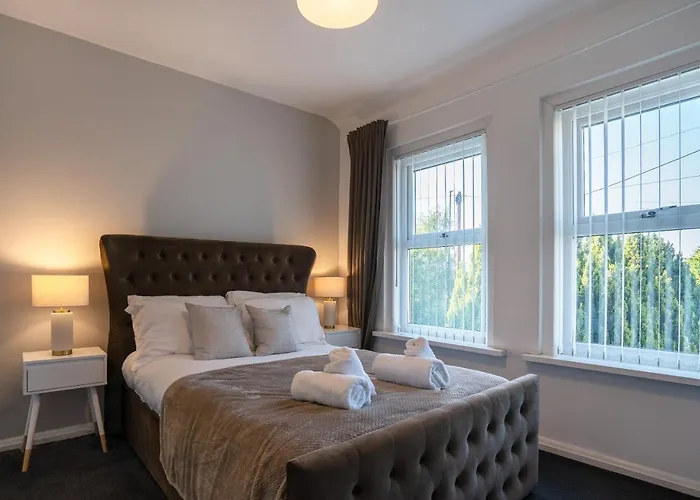 Comfy 3Bed House-Parking-Garden