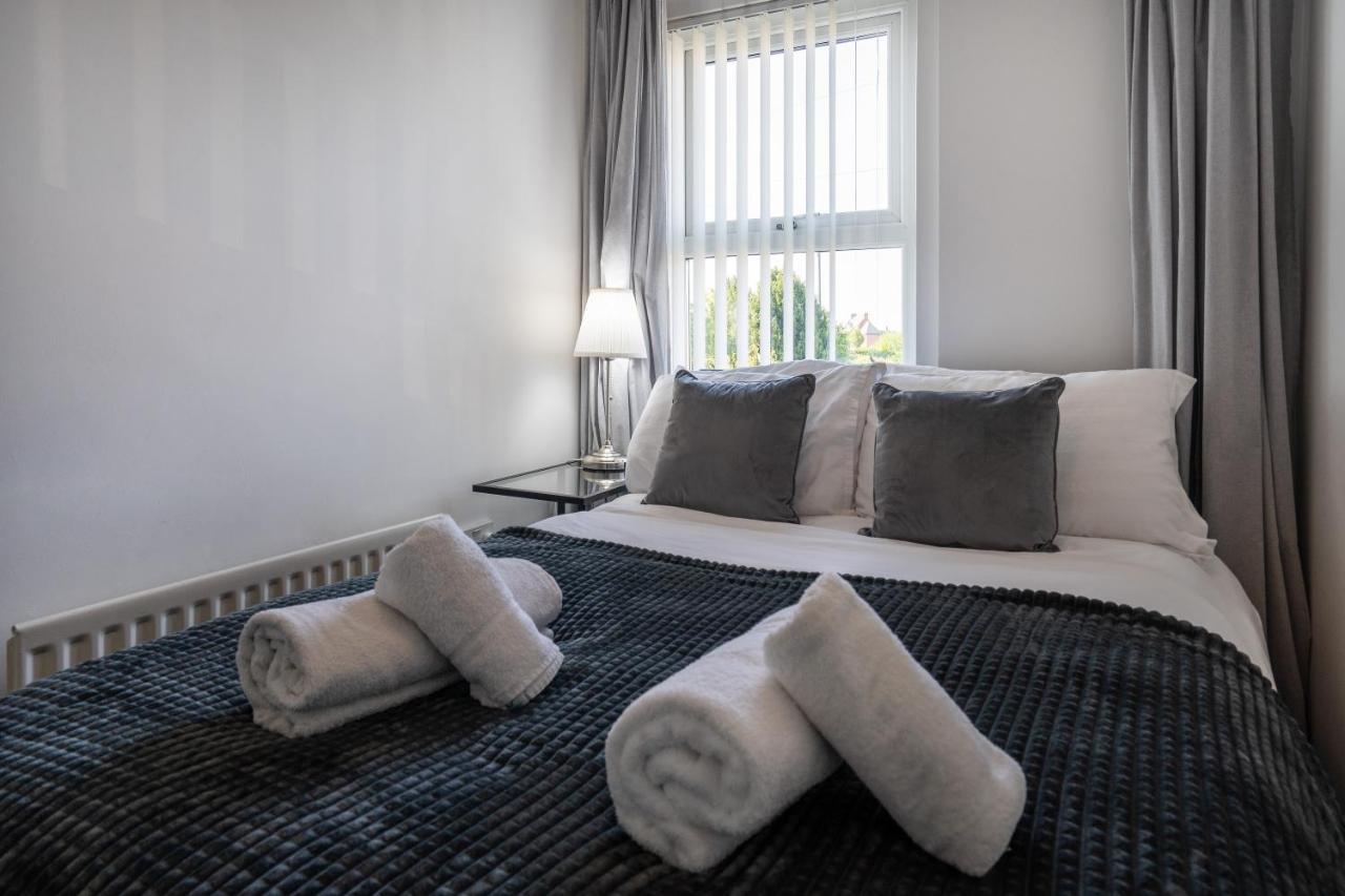 Comfy 3bed House-parking-garden Apartment *