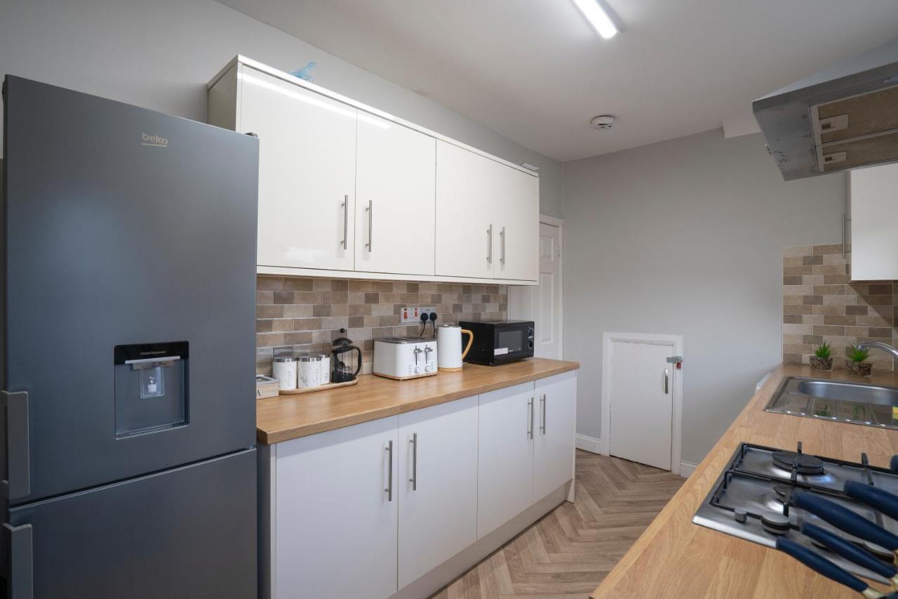 Comfy 3bed House-parking-garden *